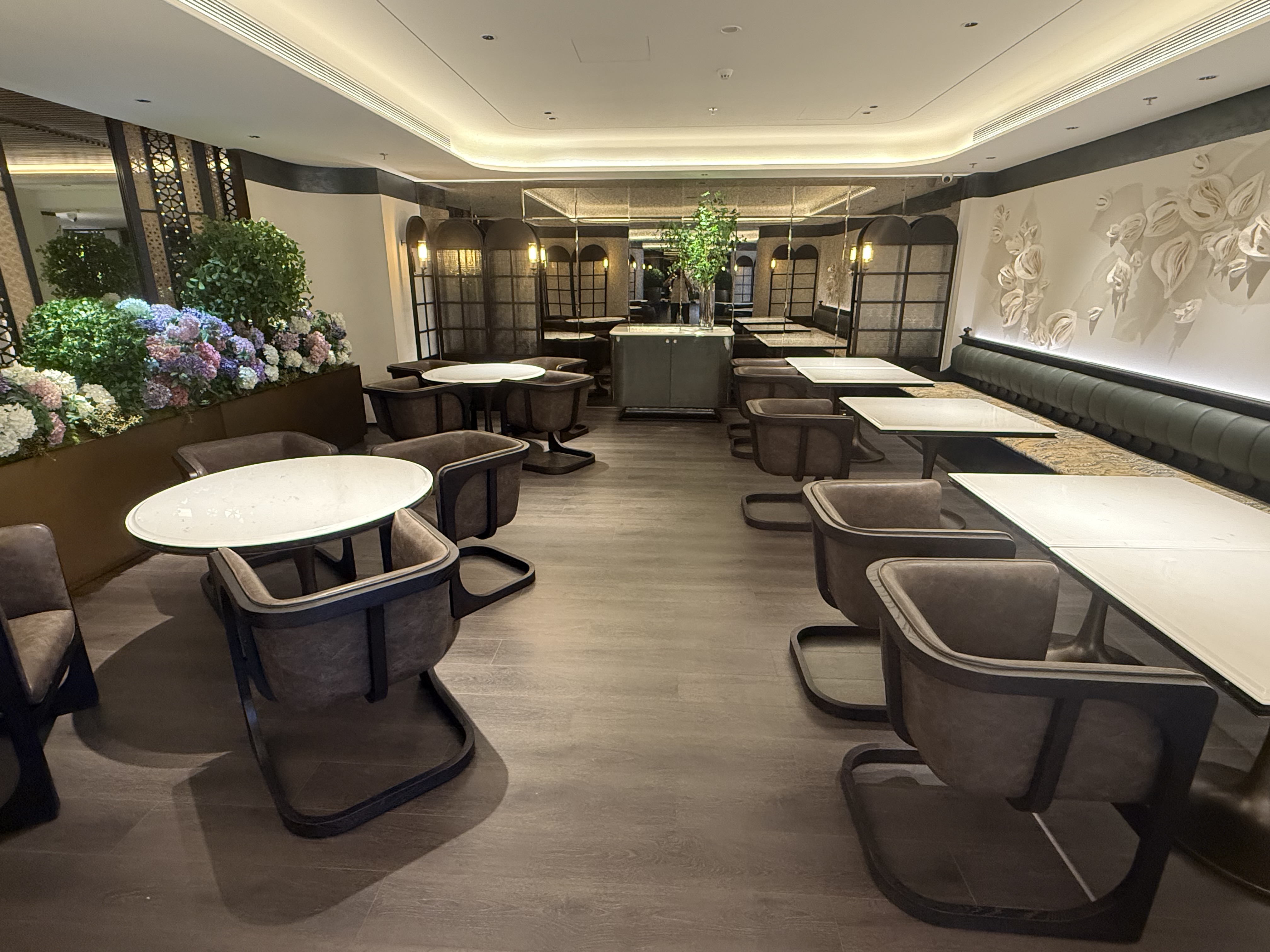 北(běi)京玉(yù)酒店(diàn)餐廳(tīng)家(jiā)具(jù)