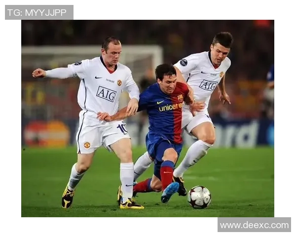 左撇子足球巨星们的独特魅力与赛场风采解析 左撇子足球巨星们的独特魅力与赛场风采解析