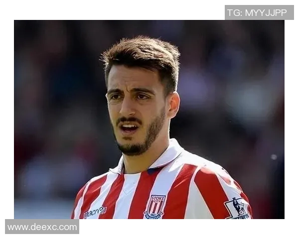 民间足球队十佳球星名单揭晓他们在草根足球赛场上的非凡表现 民间足球队十佳球星名单揭晓他们在草根足球赛场上的非凡表现