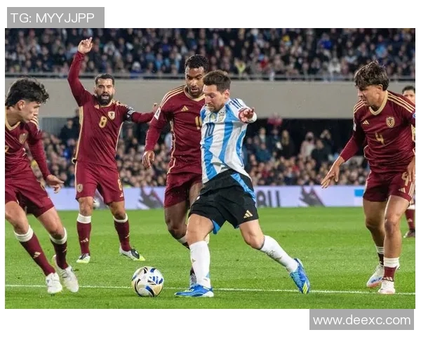 足球史上首脚最强球星 他的爆发力与精准度改变了比赛格局 足球史上首脚最强球星 他的爆发力与精准度改变了比赛格局