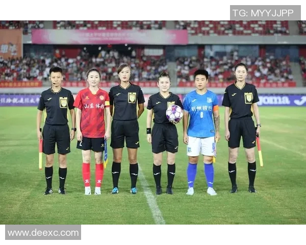 山东体彩女足球星是谁 她的成长经历与赛场表现解析 山东体彩女足球星是谁 她的成长经历与赛场表现解析